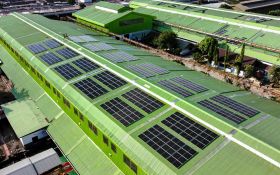 KAI Pasang Solar Panel di 6 Stasiun Demi Mendukung Keberlanjutan Lingkungan - JPNN.com Jabar