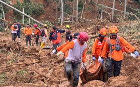 Korban Jiwa Longsor Pekalongan Bertambah, Total Mencapai 25 Orang - JPNN.com Jateng