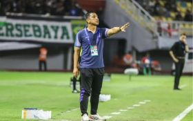 Persita Curi 1 Poin di Kandang Persebaya, Jan Saragih Jaga Konsistensi di Liga 1 - JPNN.com Jatim