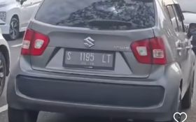 Viral Dua Mobil Memiliki Pelat Nomor dan Tipe yang Sama di Bandara Juanda - JPNN.com Jatim