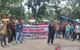 Andai Nekat Tetap Beroperasi, Sopir Taksi Gelap Sukabumi Bisa Kena Bui! - JPNN.com Jabar