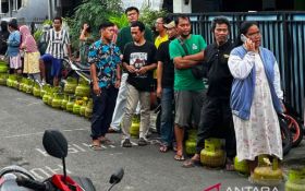 Warga Jakarta Ingin Beli Gas Elpiji 3 Kg Harus Pakai Kode QRIS Khusus - JPNN.com Jakarta