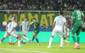 Uston Nawawi Bersyukur Persebaya Akhiri Tren Negatif di Liga 1 - JPNN.com Jatim