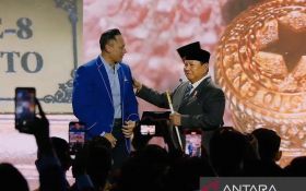 Di Depan Gibran dan Puan Maharani, Prabowo: Siapa Tahu Ada Presiden AHY - JPNN.com Jakarta