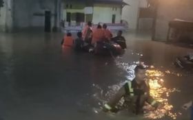 Puluhan Rumah di Sawangan Depok Terendam Banjir - JPNN.com Jabar