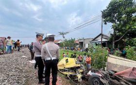 Insiden Kendaraan Tertemper Kereta Terjadi di Blitar & Kediri, KAI Daop 7 Ingatkan Ini - JPNN.com Jatim