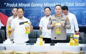 Polri Bongkar Praktik Kecurangan Minyakkita Tak Sesuai Takaran di Depok, 10.560 Liter Minyak Disita - JPNN.com Jabar