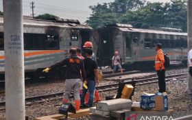 3 Gerbong KA Terbakar di Stasiun Tugu, Polisi Bergerak Menginvestigasi - JPNN.com Jogja