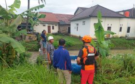 Kakek di Serang Hilang Tenggelam di Sungai Cigeplak, Keluarga Temukan Petunjuk Ini - JPNN.com Banten