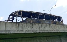 Detik-detik Bus PO Haryanto Dilalap Api di Tol Semarang-Batang, Apa Penyebabnya? - JPNN.com Jateng