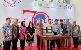 Peringati 70 Tahun KAA, Pos Indonesia Hadirkan Pameran Filateli di Bandung - JPNN.com Jabar