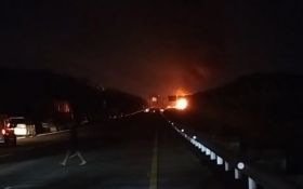 Truk TNI AD Terbakar di Tol Gempol - JPNN.com Jatim
