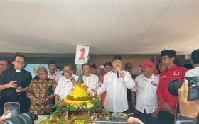 Resmikan Basecamp Pemenangan, Eri-Armuji Ajak Masyarakat Tak Pilih Kotak Kosong - JPNN.com Jatim