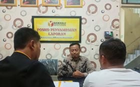 Tim Robinsar-Fajar Hadi Laporkan Camat Gerogol Cilegon ke Bawaslu - JPNN.com Banten