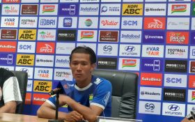 Persib Bandung Pulangkan Persebaya Tanpa Poin, Bojan Hodak Puas - JPNN.com Jabar