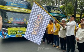 Golkar Berangkatkan Masyarakat Surabaya Ziarah Wali & Doakan Kabinet Prabowo-Gibran - JPNN.com Jatim