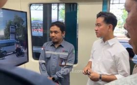 Gibran Tinjau Persiapan Uji Coba Battery Tram Di Solo - JPNN.com Jateng