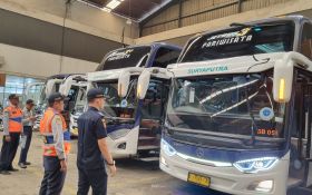 Antisipasi Kendaraan ‘Bodong’ Menjelang Nataru, BPTD Jabar Sidak Pool Bus Pariwisata - JPNN.com Jabar