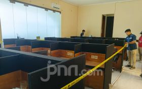 Pimpin Langsung Pasukan, Kombes Budi Sartono Gerebek Markas Judol di Bandung - JPNN.com Jabar