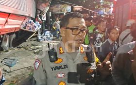 Kecelakaan Rem Blong Truk di Turunan Silayur Semarang, Dua Orang Meninggal Dunia - JPNN.com Jateng