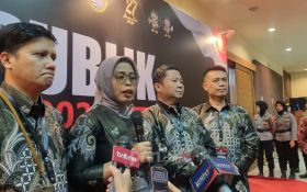 Respons KPU Jabar Soal Pemberhetian Ummi Wahyuni dari Jabatan Ketua - JPNN.com Jabar