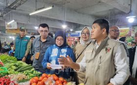 Nataru 2024, Satgas Pangan Polda Jabar Sidak Ketersediaan Bapok ke Pasar Tradisional - JPNN.com Jabar