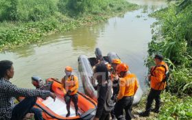 Balita Tercebur Selokan Belum Ditemuka di Hari Ketiga, Area Pencarian Bakal Diperluas - JPNN.com Jatim