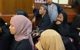 Keluarga Korban Tragedi Kanjuruhan Menangis Histeris Restitusi Hanya Dapat Rp1,02 M - JPNN.com Jatim