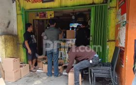 Menjelang Ramadan, Polrestabes Bandung Razia Toko Miras dan Menyita Ribuan Botol - JPNN.com Jabar