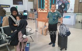 Cerita Porter Stasiun Semarang Tawang Kebanjiran Rezeki Menjelang Lebaran 2025 - JPNN.com Jateng