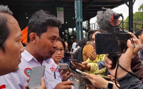 Pengeluaran di Jogja Tinggi, Buruh Tuntut Kenaikan Upah 50 Persen - JPNN.com Jogja
