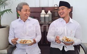 Panik! Pulpen Kaesang Pangarep Sampai Jatuh Saat Ditanya Pemakzulan Gibran dan Ijazah Palsu Jokowi - JPNN.com Jabar