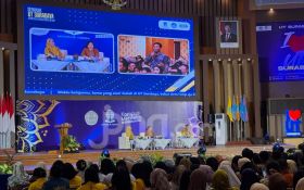 UT Surabaya Bekali Ribuan Calon Wisudawan dengan Seminar Mandiri Finansial - JPNN.com Jatim