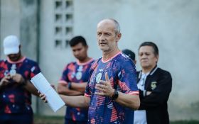 Pelatih PSS Sleman Isyaratkan Perubahan dalam Laga Kontra Madura United  - JPNN.com Jogja