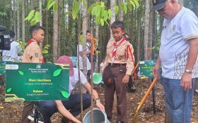 Tumbuhkan Budaya Hijau, Basuki Ajak Delegasi Asing Menanam Pohon di IKN - JPNN.com Kaltim