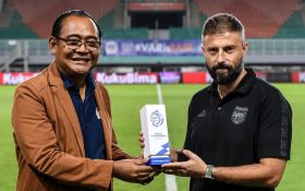 Pelatih Borneo FC Joaquin Gomez Raih Coach Of The Month, Ini Catatan Prestasinya - JPNN.com Kaltim