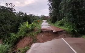 Jalan Talisayan–Tanjung Redeb Terputus Akibat Longsor, PUPR-Pera Ambil Langkah Cepat - JPNN.com Kaltim