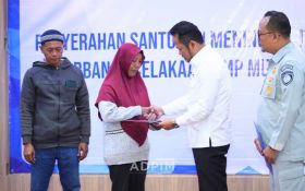 Rudy Mas'ud Serah Santunan Jasa Raharja untuk Ahli Waris Korban KMP Muchlisa Tenggelam - JPNN.com Kaltim