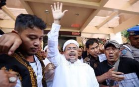 Sosok Pria Ini Menyebut Rakyat Lebih Banyak Mendukung Habib Rizieq Ketimbang Jokowi  - JPNN.com Lampung