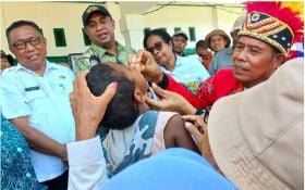 Penjabat Gubernur Papua Canangkan PIN Polio di Pulau Numfor - JPNN.com Papua