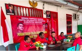 DPP PSI Berikan Surat Tugas Kepada Jumino Renhard untuk Maju Jadi Bacabup Merauke - JPNN.com Papua
