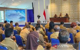 Penjabat Gubernur Papua: Bonus Bagi Atlet Berprestasi Segera Dibagikan - JPNN.com Papua