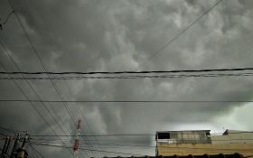 Prakiraan Cuaca Sumut Hari Ini, Beberapa Wilayah Diprediksi Hujan Lebat, Warga Diminta Waspada - JPNN.com Sumut