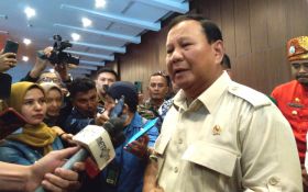 Prabowo Subianto Tebar Pujian Hingga Beri Sinyal Dukungan, Bobby Nasution Respons Begini - JPNN.com Sumut