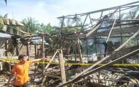 Rumah Semi Permanen di Teluk Mengkudu Hangus Terbakar, Polisi Selidiki Penyebabnya - JPNN.com Sumut