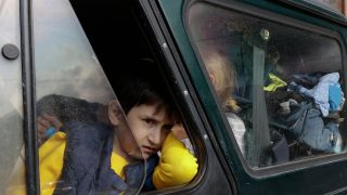 Dunia Hari Ini: Ribuan Warga Etnis Armenia Mengungsi Karena Takut Dianaya - JPNN.com