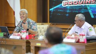 Bertekad Sikat Mental Korup, Ganjar Pertemukan Bupati hingga Ketua DPRD dengan KPK - JPNN.com