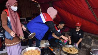 Fasilitas Penunjang untuk Posko Pertamina Peduli di Desa Mekarsari Cianjur Ditambah - JPNN.com