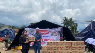 Kirimkan Bantuan, Kokola Group Hadir untuk Korban Gempa Cianjur - JPNN.com