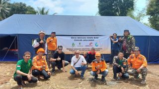 Rukun Raharja Serahkan Bantuan Tahap Pertama kepada Korban Gempa Cianjur - JPNN.com